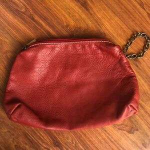 Vera Pelle Made in Italy red pebbled leather clutch handbag with Wristlet chain